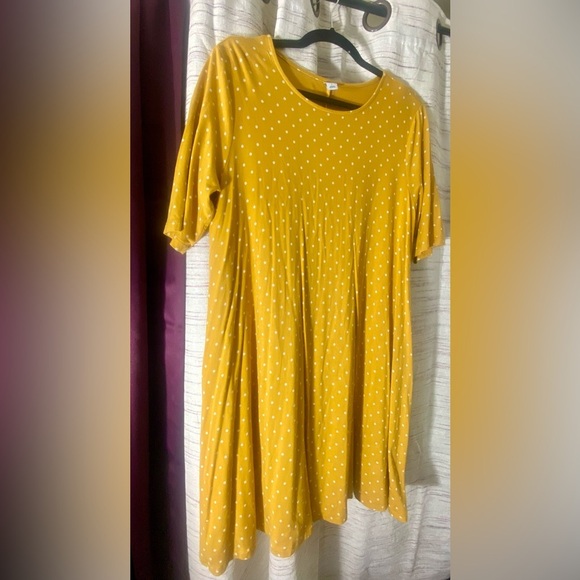 Old Navy A-Line Orange Midi Dress with Crew Neck and Short Sleeves - Picture 3 of 11